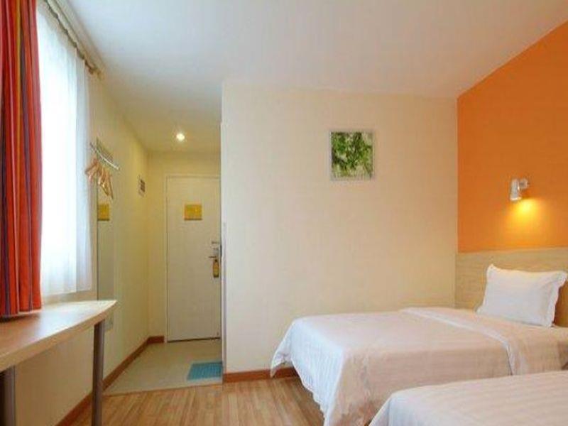 7 Days Inn Fuzhou Gandong Avenue Passenger Station Eksteriør bilde